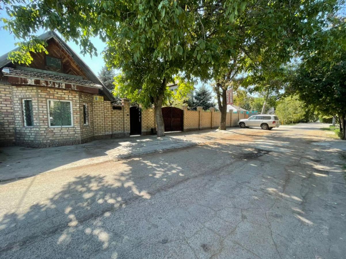 Гостевой Дом Шумкар Азия Guest House Shumkar Asia Bishkek Ngoại thất bức ảnh
