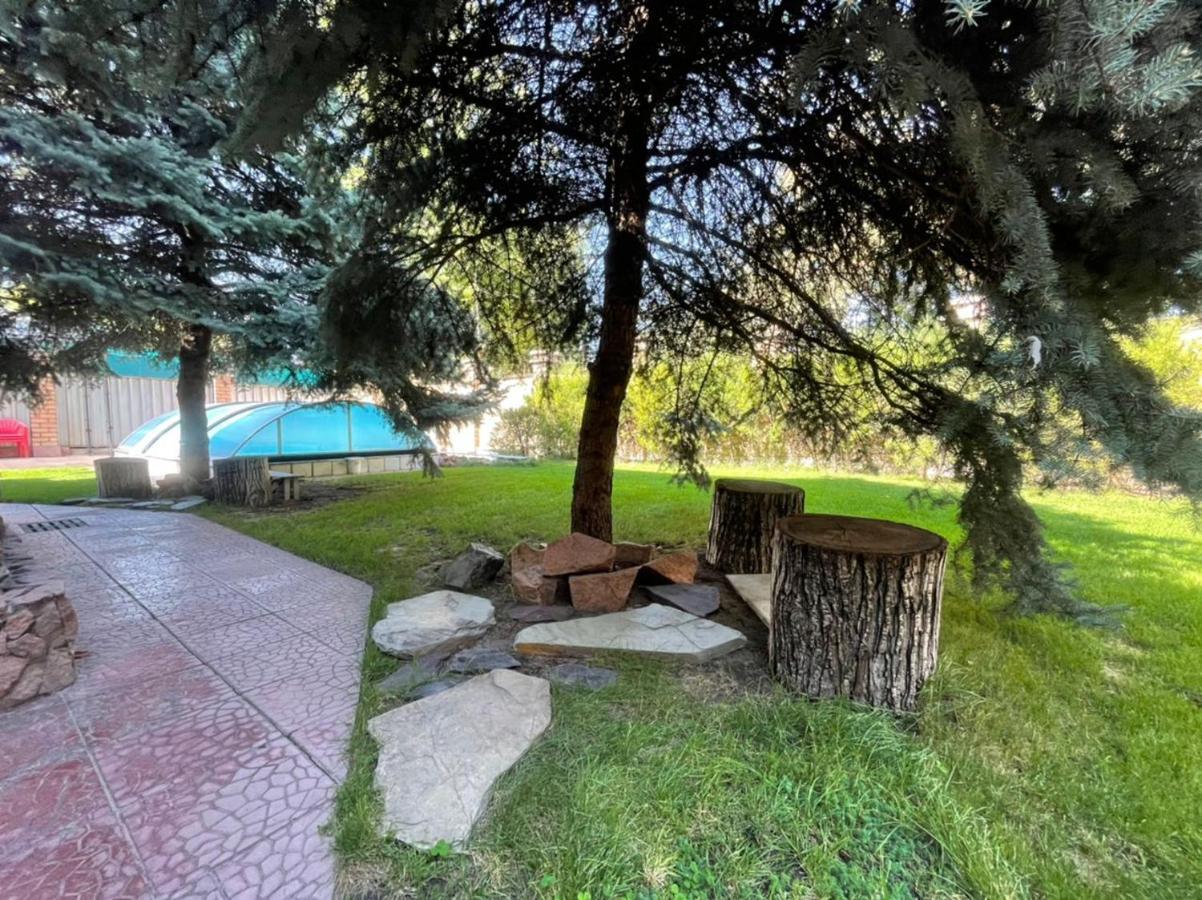 Гостевой Дом Шумкар Азия Guest House Shumkar Asia Bishkek Ngoại thất bức ảnh