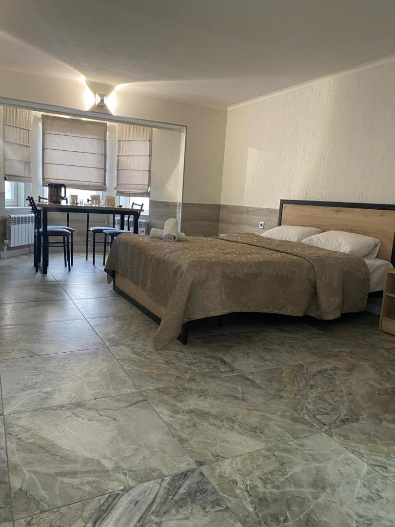 Гостевой Дом Шумкар Азия Guest House Shumkar Asia Bishkek Ngoại thất bức ảnh