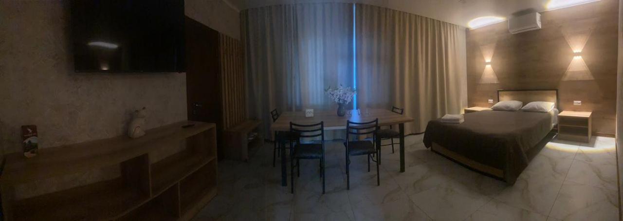 Гостевой Дом Шумкар Азия Guest House Shumkar Asia Bishkek Ngoại thất bức ảnh