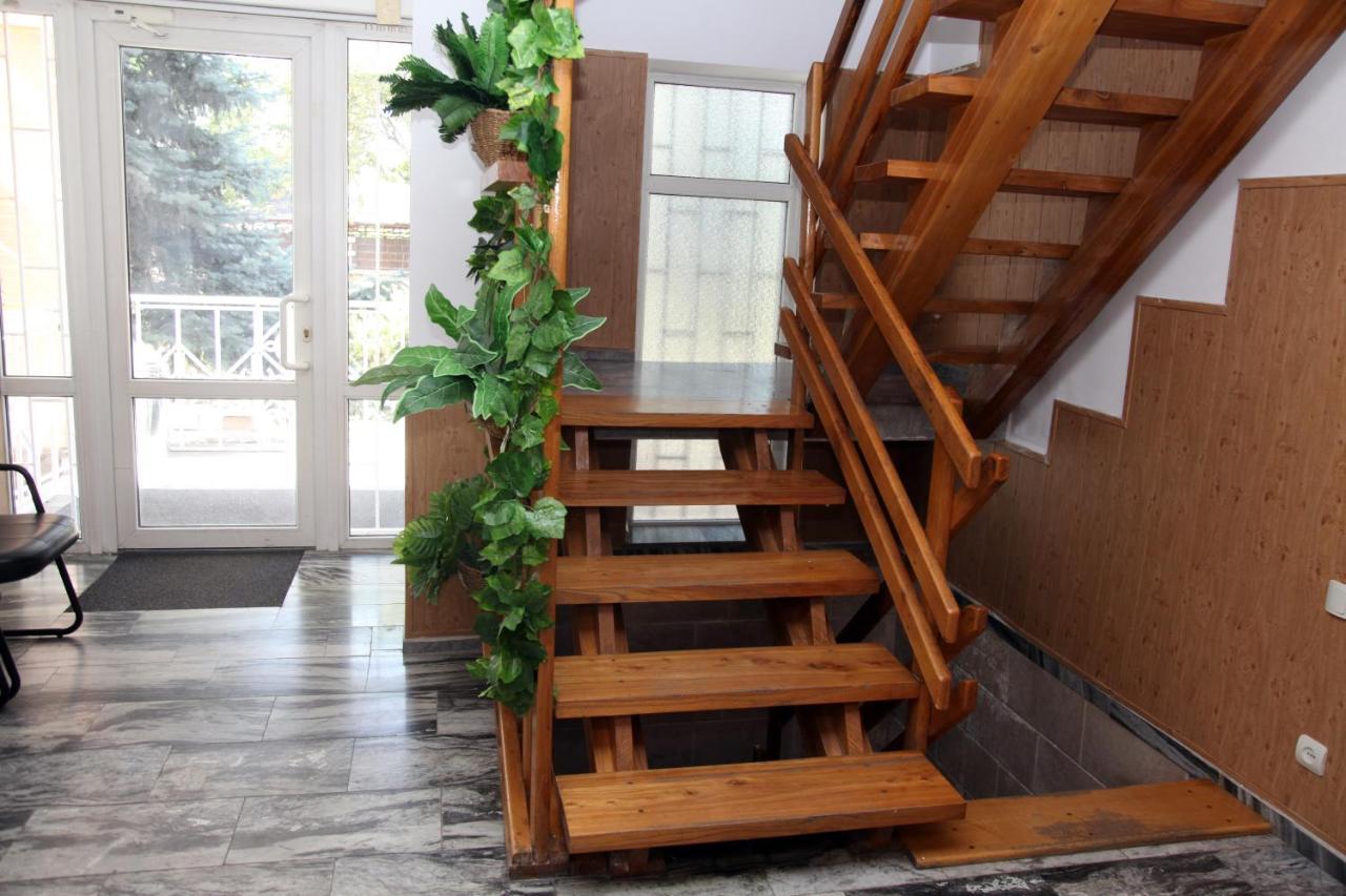 Гостевой Дом Шумкар Азия Guest House Shumkar Asia Bishkek Ngoại thất bức ảnh