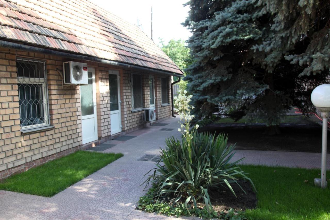 Гостевой Дом Шумкар Азия Guest House Shumkar Asia Bishkek Ngoại thất bức ảnh