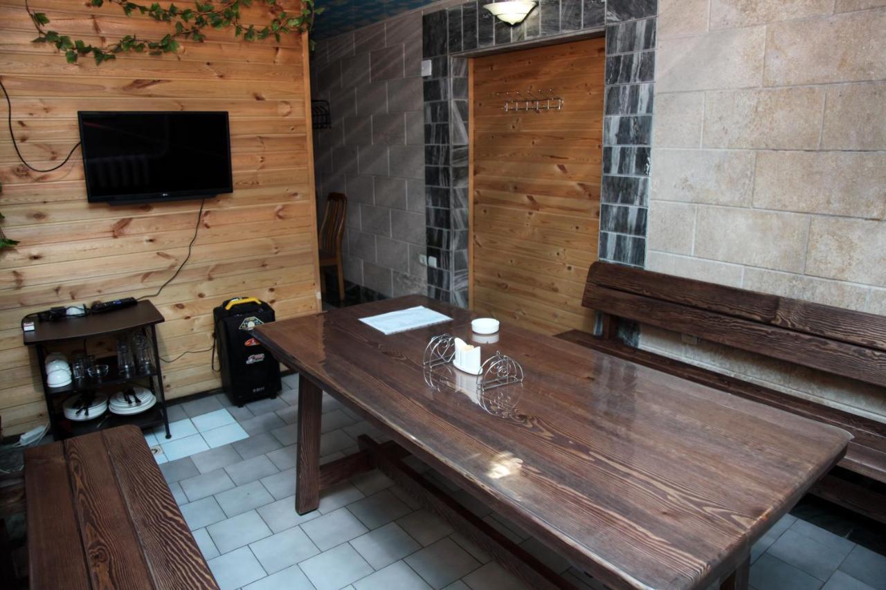 Гостевой Дом Шумкар Азия Guest House Shumkar Asia Bishkek Ngoại thất bức ảnh
