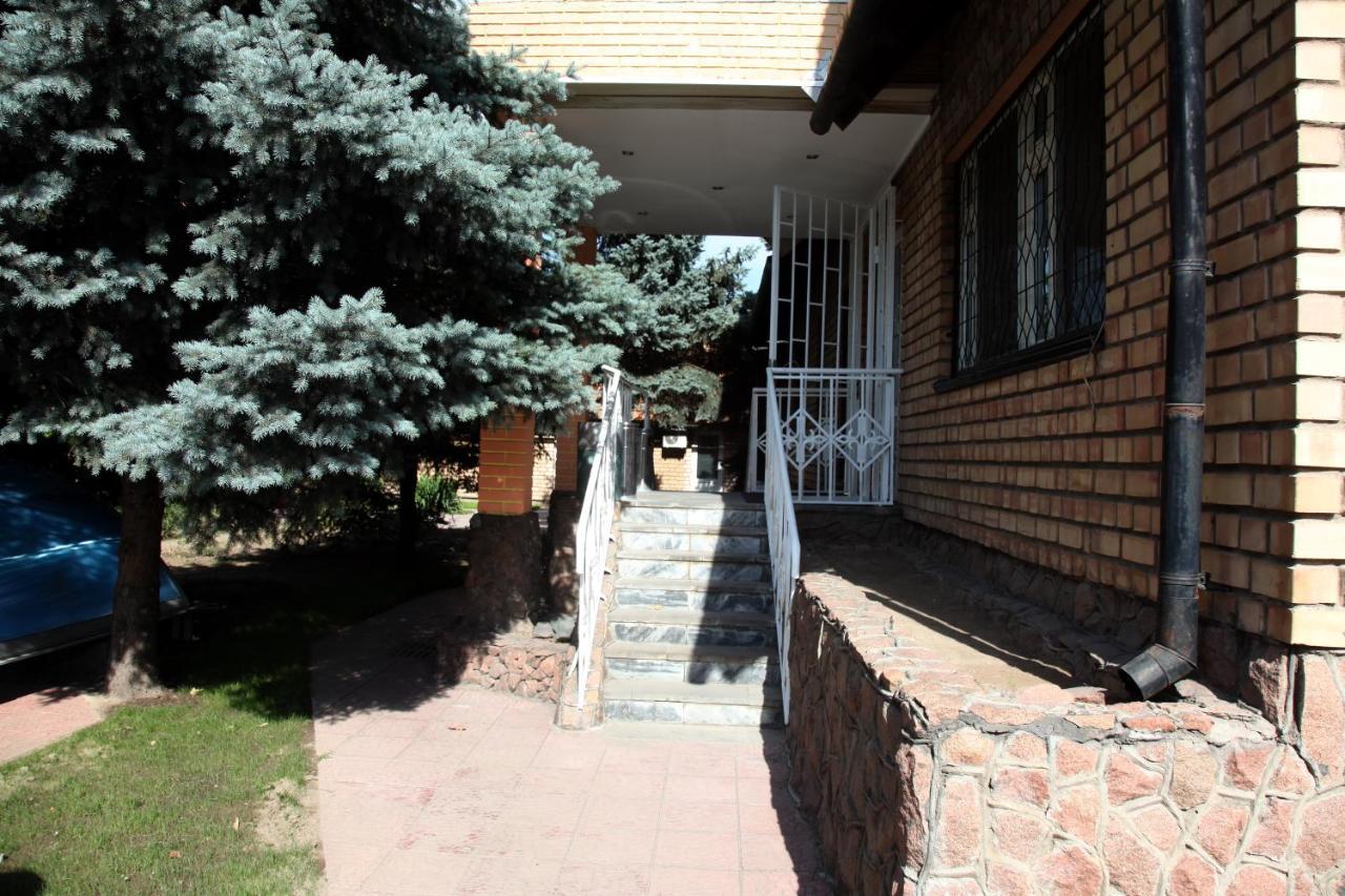 Гостевой Дом Шумкар Азия Guest House Shumkar Asia Bishkek Ngoại thất bức ảnh